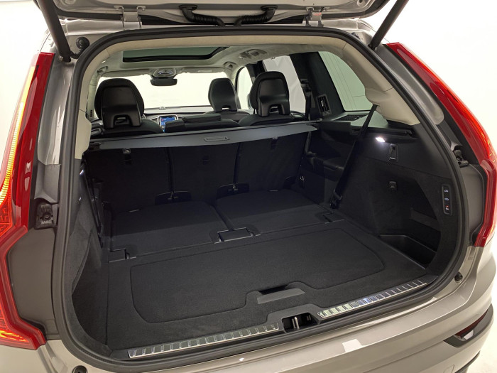 Volvo XC90 T8 AWD RECHARGE DARK ULTRA 7m