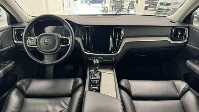 Volvo V60 D4 INSCRIPTION AUT REZERVACE 2.0 d