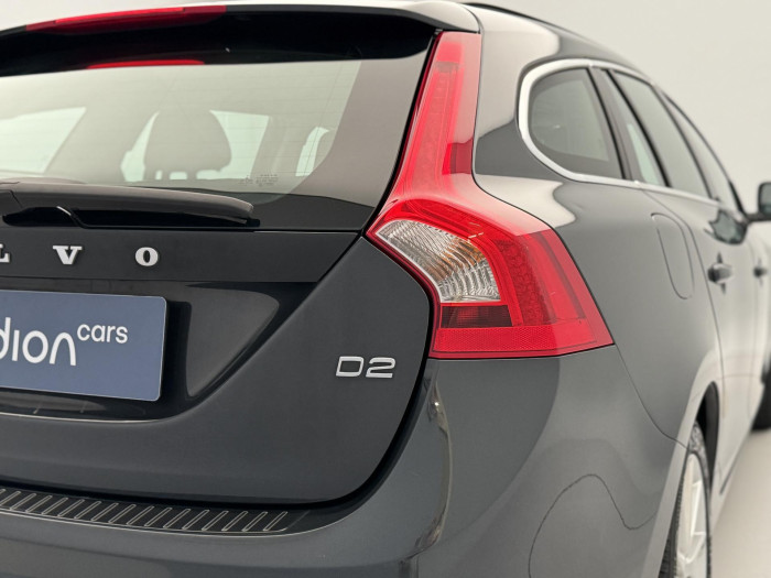 Volvo V60 D2 MOMENTUM NAV 1.6 d Momentum