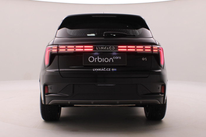 Lynk & Co 01 01 CORE PHEV