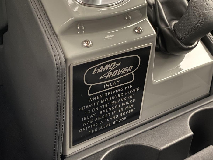 Land Rover Defender WORKS V8 ISLAY EDITION 5.0 V8 Edition