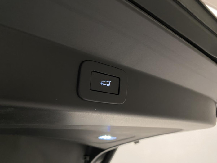 Land Rover Range Rover Sport P635 SV EDITION ONE AWD AUT 4.4 Edition