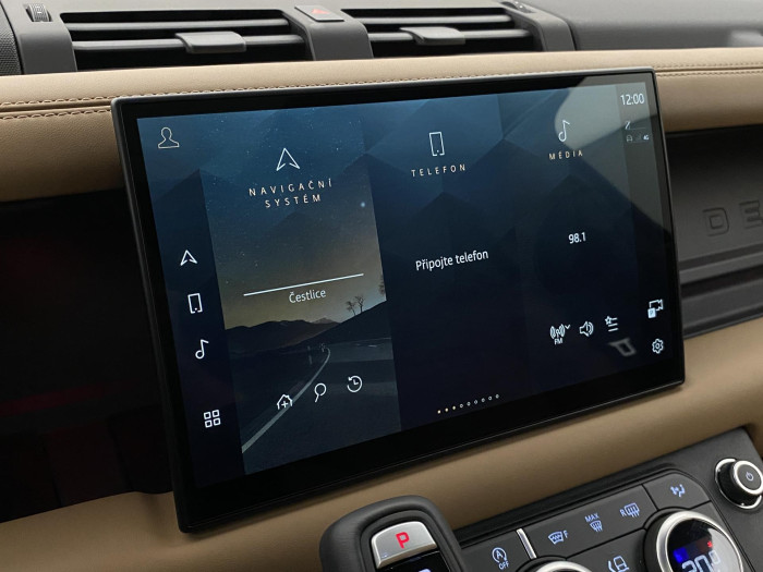 Land Rover Defender 110 D300 X-D HSE REZERVACE 3.0 d d