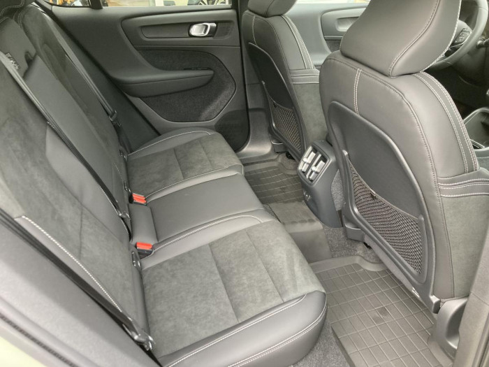 Volvo C40 TWIN ENGINE AWD AUT ULTIMATE
