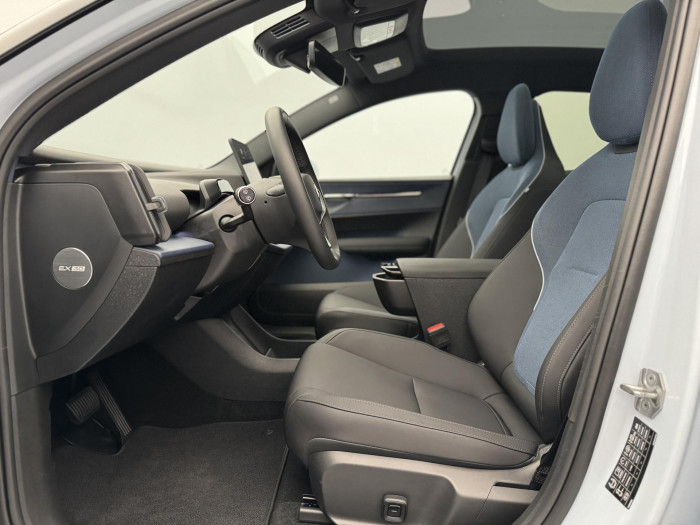 Volvo EX30 EXTENDED ULTRA AUT 1.maj