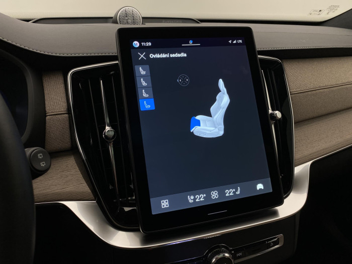 Volvo XC90 T8 AWD PLUG-IN BRIGHT ULTRA 7m