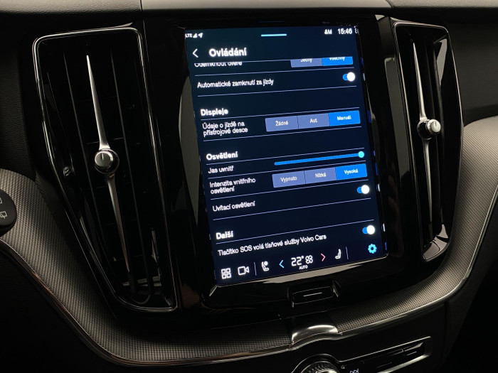 Volvo XC60 B4 AWD PLUS DARK AUT CZ