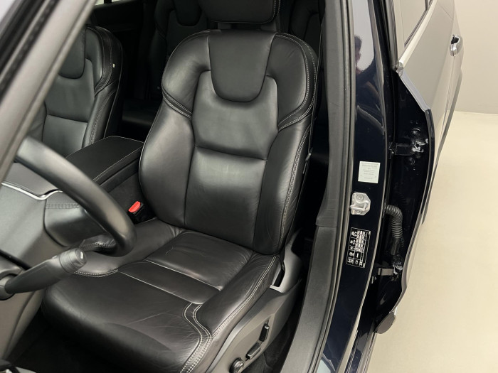 Volvo XC90 D5 AWD INSCRIPTION AUT 2.0 d