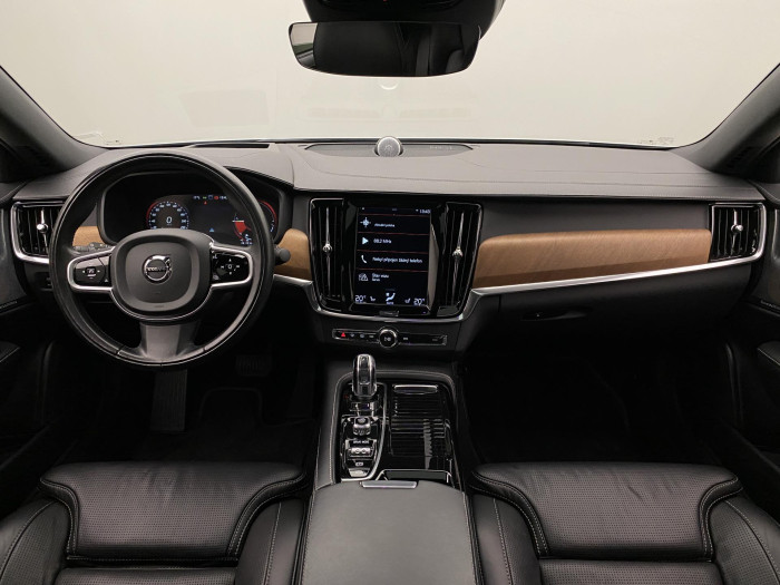 Volvo S90 T8 TWIN ENGINE INSCRIPTION