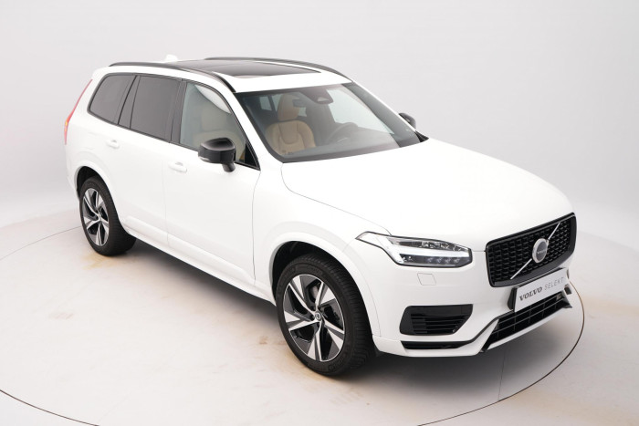 Volvo XC90 T8 AWD RECHARGE REZERVACE