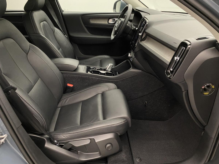 Volvo XC40 D3 INSCRIPTION AUT REZERVACE 2.0 d
