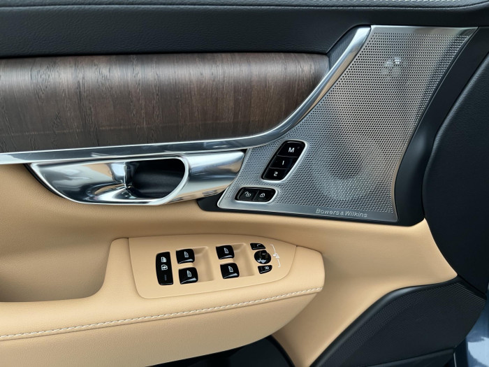 Volvo S90 T8 AWD RECHARGE ULTIMATE DARK
