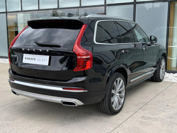 Volvo XC90 T8 AWD INSCRIPTION 7MÍSTNÁ Aut