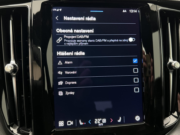 Volvo XC60 B5 AWD R-DESIGN AUT