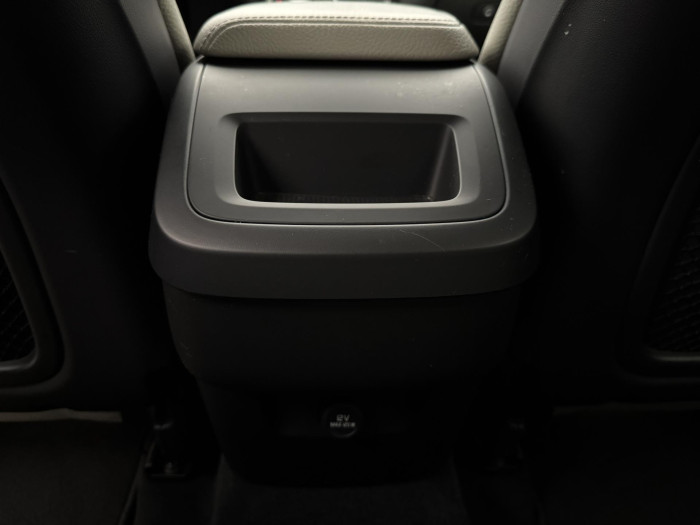 Volvo XC60 B4 AWD INSCRIPTION AUT CZ