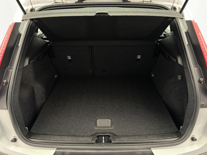 Volvo XC40 T2 MOMENTUM AUT CZ 1.5 Momentum