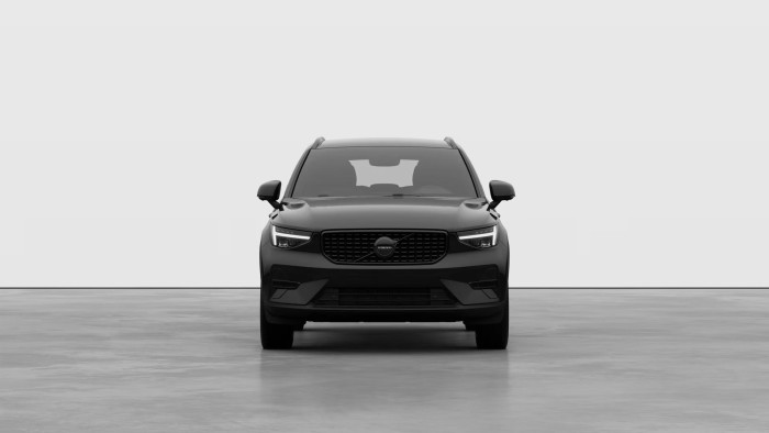 Volvo XC40 B3 AUT PLUS BLACK EDITION