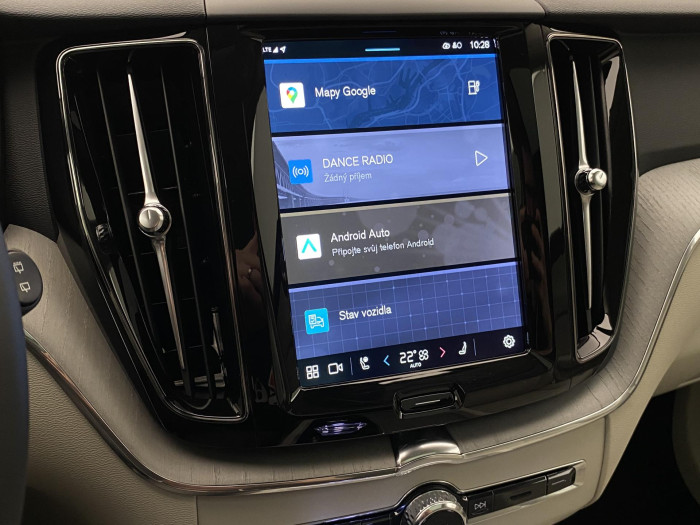 Volvo XC60 T6 AWD PLUG-IN DARK PLUS AUT