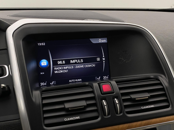 Volvo XC60 T6 AWD INSCRIPTION AUT CZ