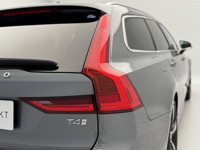 Volvo V90 T4 R-DESIGN AUT