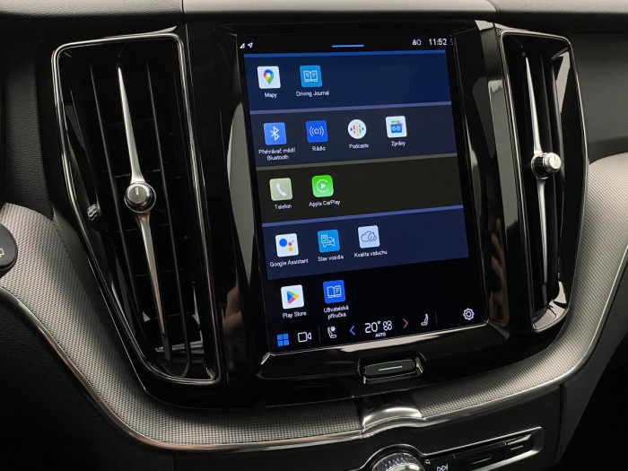 Volvo XC60 B4 AWD PLUS DARK REZERVACE 2.0 Plus