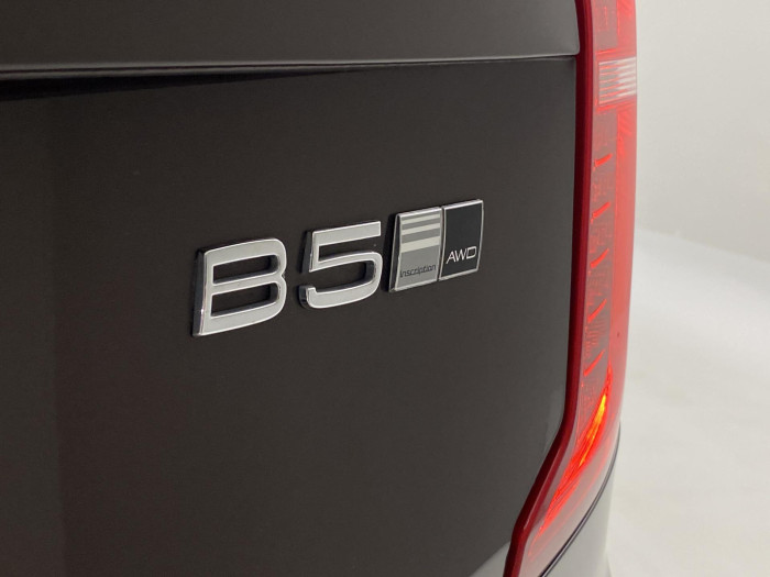 Volvo XC90 B5 AWD INSCRIPTION AUT CZ 7m