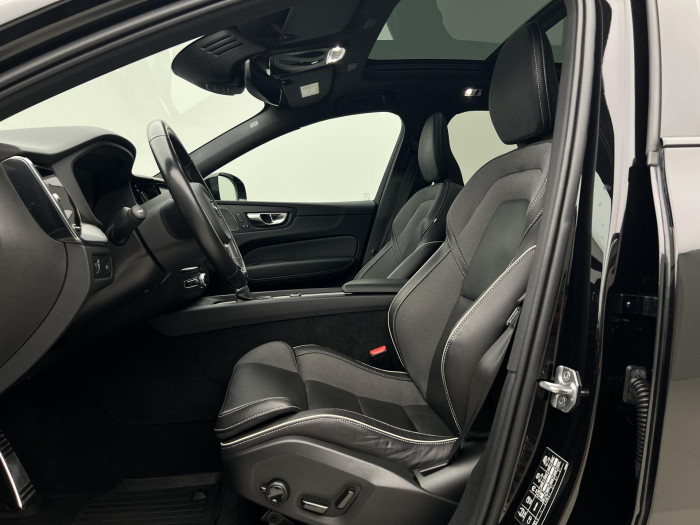 Volvo XC60 T6 AWD R-DESIGN AUT
