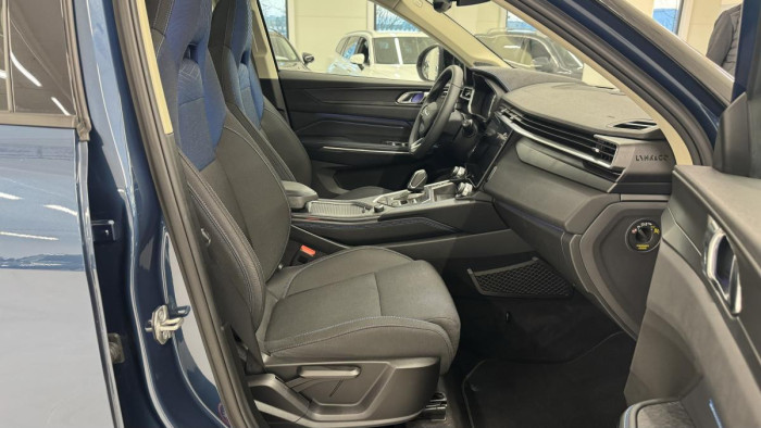 Lynk & Co 01 PHEV DCT AUT 1.maj.