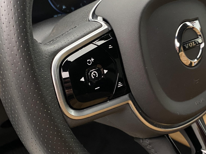 Volvo XC90 D5 AWD INSCRIPTION REZERVACE 2.0 d