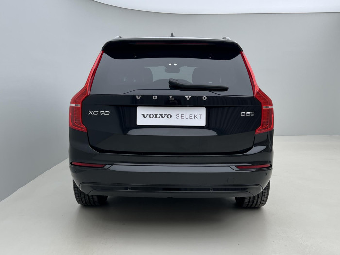 Volvo XC90 B5 AWD DARK ULTIMATE 7MÍSTNÁ