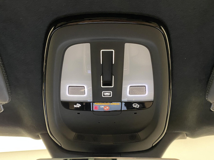 Volvo XC90 T8 AWD RECHARGE REZERVACE