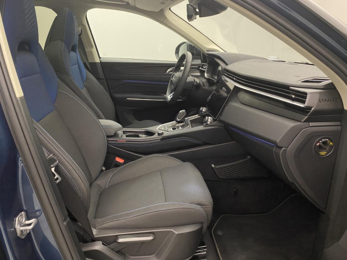 Lynk & Co 01 PHEV DCT AUT 1.maj.