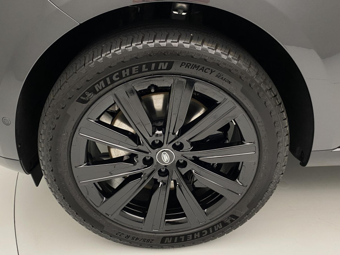 Land Rover Range Rover P550e AUTOBIOGRAPHY SWB