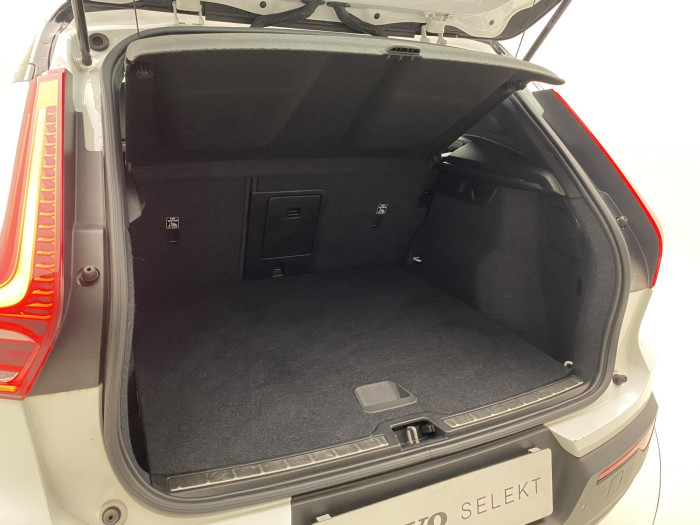 Volvo XC40 D4 AWD R-DESIGN AUT 2.0 d