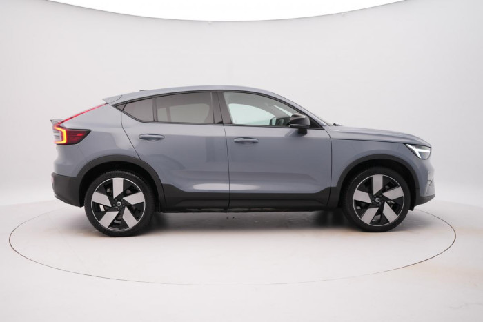 Volvo C40 RECHARGE TWIN AWD REZERVACE