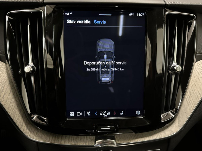 Volvo XC60 B5 AWD PLUS BRIGHT REZERVACE 2.0 Plus