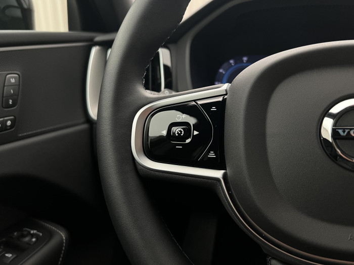 Volvo XC60 B5 AWD BLACK EDITION AUT CZ 2.0 Edition