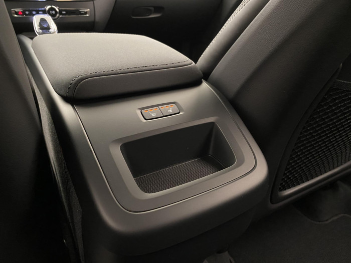 Volvo XC60 B5 AWD AUT DARK PLUS