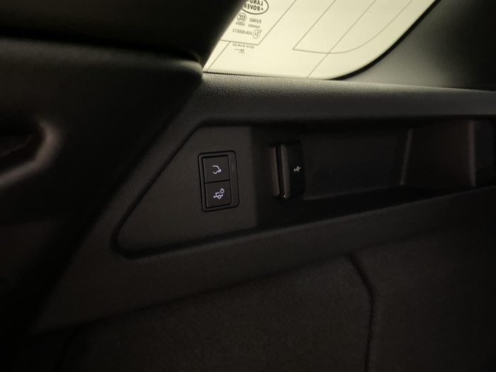 Land Rover Discovery Sport D200 DYNAMIC SE AWD AUT 2.0 d Dynamic SE