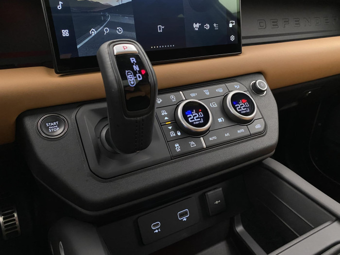 Land Rover Defender 110 P525 V8 EDITION REZERVACE 5.0 V8 Edition