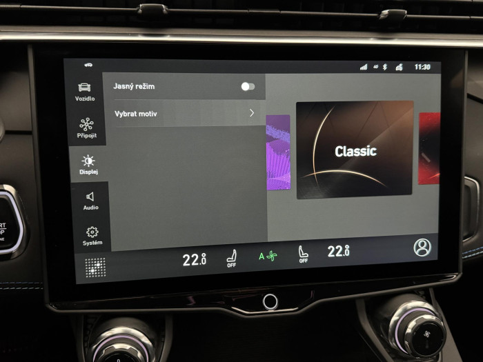 Lynk & Co 01 PHEV DCT AUT 1.maj