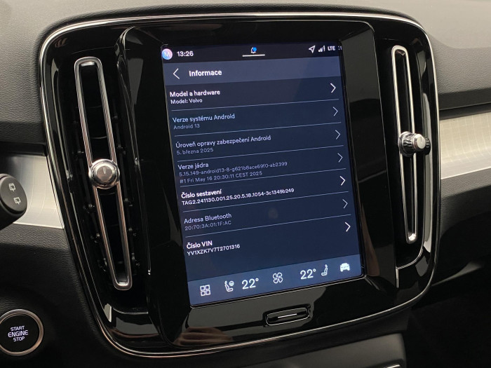 Volvo XC40 B3 AUT DARK PLUS