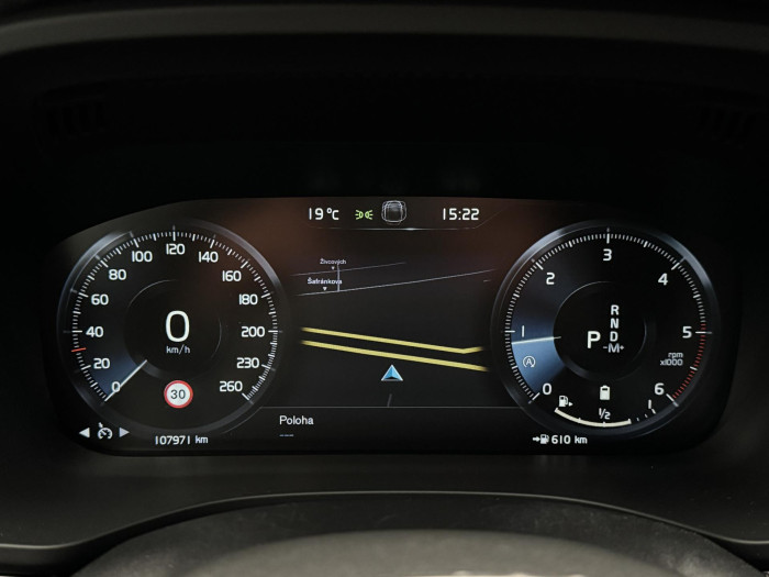 Volvo XC60 B4 AWD MOMENTUM PRO AUT 2.0 Momentum