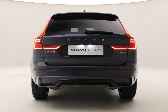 Volvo XC60 B5 AWD ULTIMATE AUT 1.maj