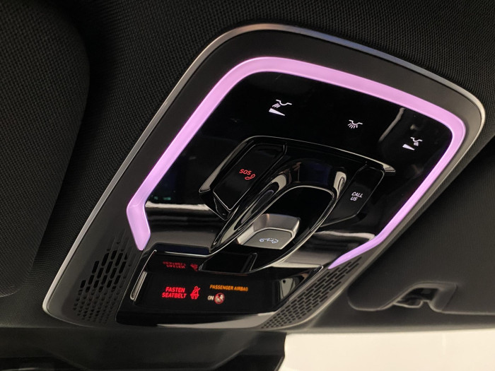 Lynk & Co 01 PHEV DCT REZERVACE