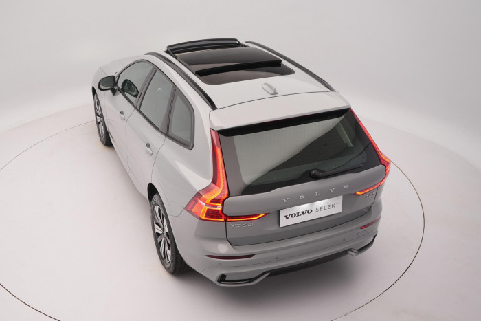 Volvo XC60 T6 AWD RECHARGE AUT CZ 1.maj