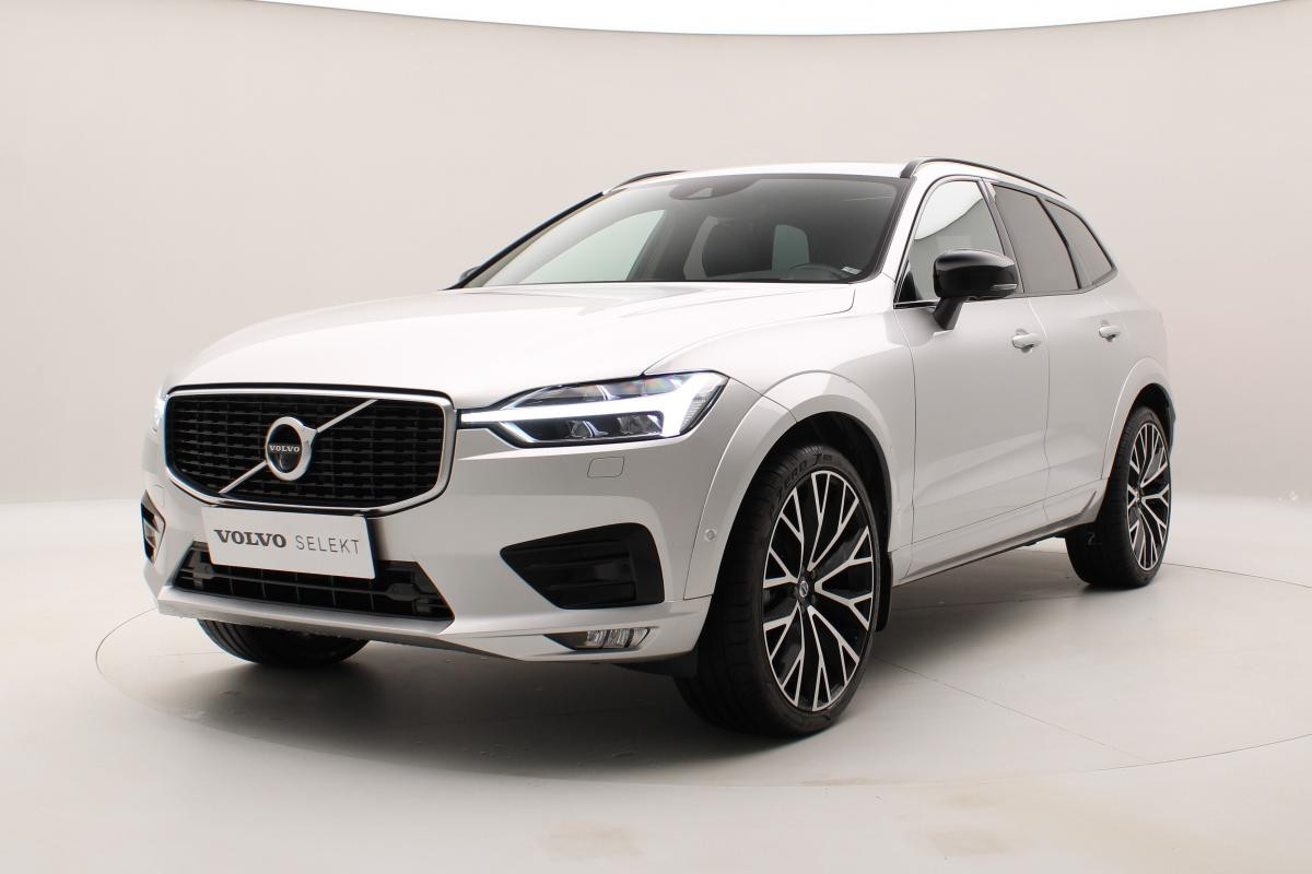 Volvo XC60 B4 AWD R-DESIGN AUT REZERVACE