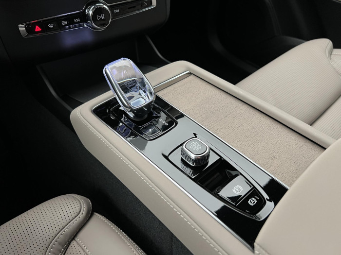 Volvo XC90 B5 AWD DARK PLUS AUT