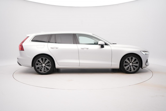 Volvo V60 B4 INSCRIPTION AUT REZERVACE