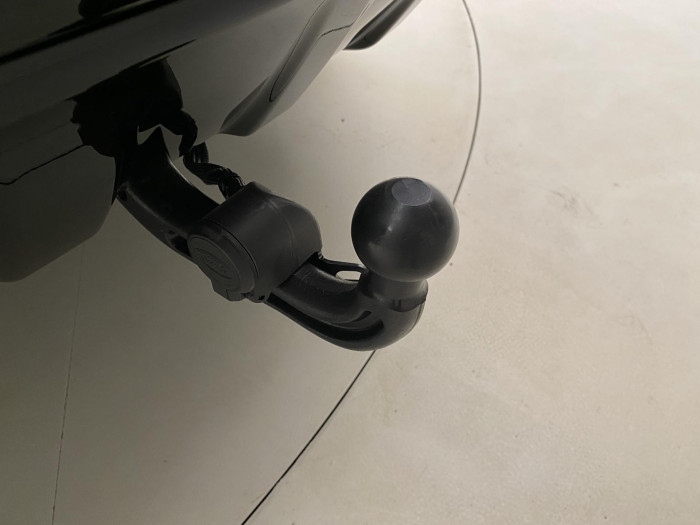 Land Rover Discovery Sport D200 DYNAMIC SE AWD REZERVACE 2.0 d Dynamic SE